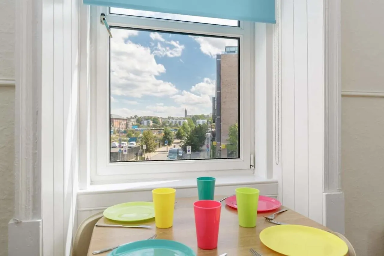 Spacious And Homely One Bedroom Flat In Эдинбург 0*,  Великобритания